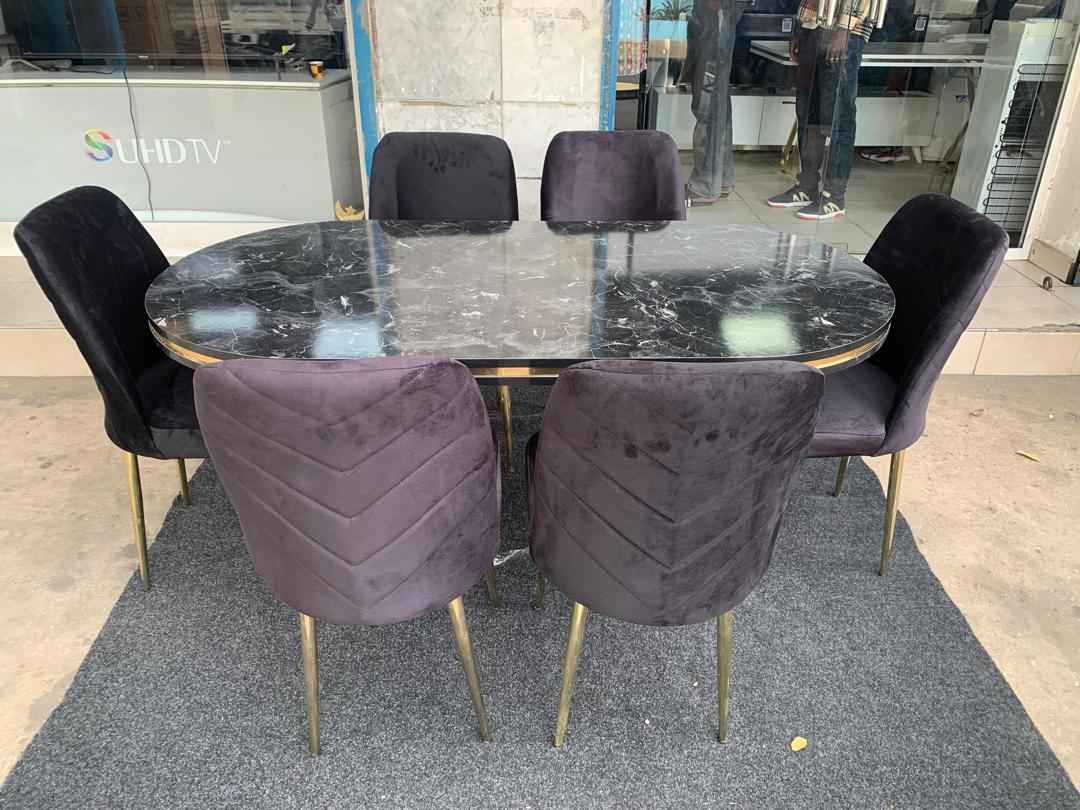 Table à manger 6places 80X140 métallique ovale Noir lotus