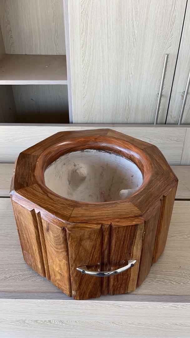 ENCENSOIR EN BOIS (ANDE THIOURAYE)
